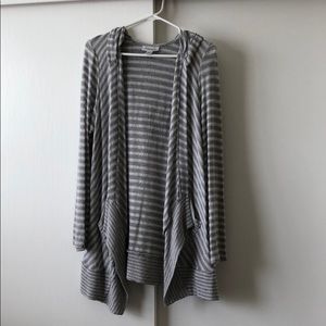 EUC Motherhood Maternity Draped Cardigan